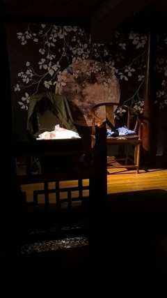 从文笔剧情泪点三个角度来看：
文笔比上不足比下有余。中规中矩