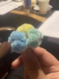 【含剧透】
       如果你站在童年的位置眺望前方,你会