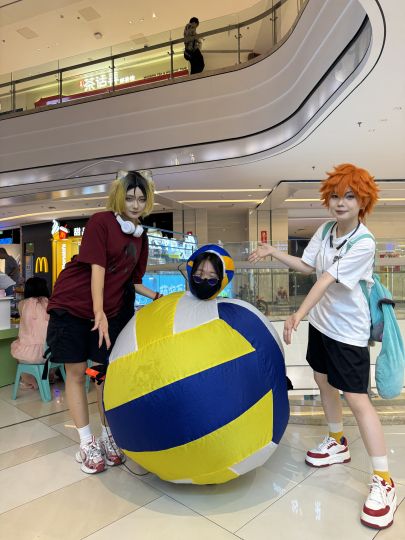 小太阳妈妈永远爱你！祝我们太阳生日快乐！青春和梦想永生！（ps.是的，我就是小太阳最爱的排球hhh