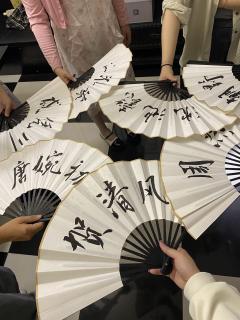 跨越了两年半的第七遍挟剑也算是一份交代。
剧本:挟剑惊风