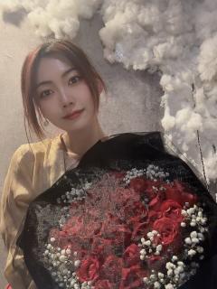 再不吃亲情的人也得哭了，这不哭不合适了😭

我一个纯爱战神