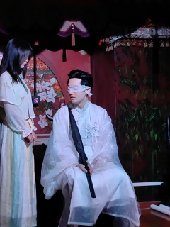 叶奕北仿佛是一个笑话。
你所爱之人皆离你远去,而你甚至没得选