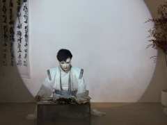 “他看过你所有的结局,他也甘愿为你付出一切”
“是非对错从来