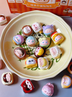 美食已下锅
这么多IP，这么多美食😋
你们还能找到可爱的小