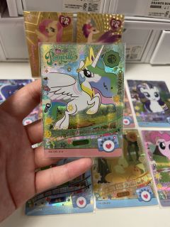 被假卡震惊了 还有卡砖呢
还是厚卡😂😂 工艺很不错呢……