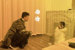 谁不是在烂泥里挣扎求生?
一身皮肤溃烂生疮,而心也早已空空