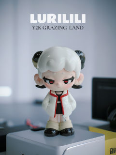 很酷的Y2K女孩璐粒粒
适合电竞人桌面搞一套～