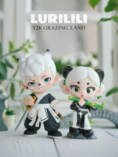 很酷的Y2K女孩璐粒粒
适合电竞人桌面搞一套～