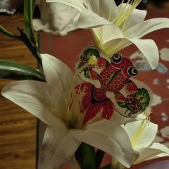 【含剧透】
桃之夭夭，其叶蓁蓁。
山有扶苏，隰有荷华。
 @