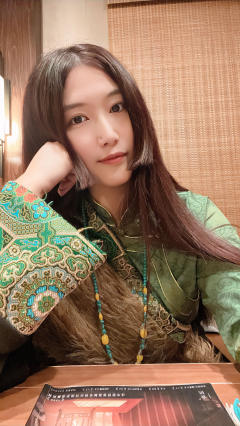 当一个人的痕迹被彻底抹除，她还存在过吗？

类型：家国 古风