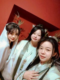 【含剧透】
🍂“南山北来休便休，白萍吹尽楚江秋，
可是江穆