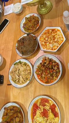 【或许不是梦的缘故，流离之人追逐幻影】

体验店铺：凤凰社静