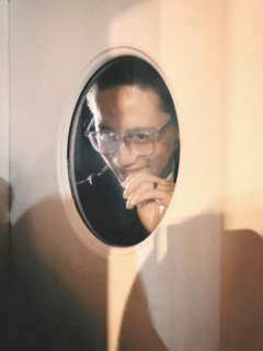 你知道宇宙的真相吗?
我们必须尽快离开这里...
🎼DM