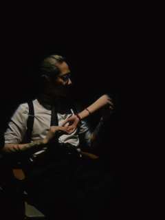 你知道宇宙的真相吗?
我们必须尽快离开这里...
🎼DM