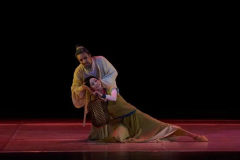 你怎么知道我去剧场看胡阳老师啦!
开篇之前让我例行先发个疯