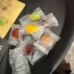 “羊妈妈在丛林深处等你,不惜任何代价,用生命保护你!”小羊们