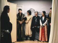 
“昭昭，你该如这春花般美好。”
“昭昭，你可以不用这么累的