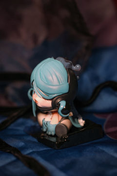 『曲水』
庭前墨梅 庭怀静 改娃