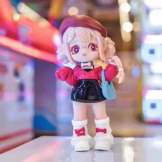 
正版KiliKili千禧时代y2k少女盲盒手办

🎉**穿越千禧，遇见Y2K风情**🎉

🌈**产品亮点**：

1. **正版授权**：本款KiliKili千禧时代y2k少女盲盒手

2. **复