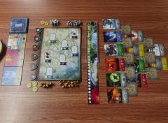 一款体验很棒的二人游戏!
作为《七大奇迹:对决》魔戒版,延