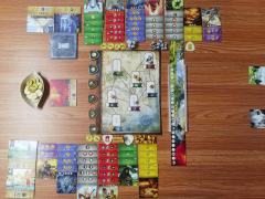 一款体验很棒的二人游戏!
作为《七大奇迹:对决》魔戒版,延