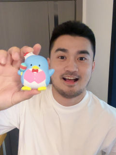 上班暂停⏸️一起来庆祝Hello Kitty生日快乐🎊！

