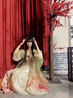 哥哥，现在我可以站在你身边了吗？

打完展会版一直恋恋不忘的