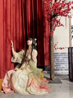 哥哥，现在我可以站在你身边了吗？

打完展会版一直恋恋不忘的