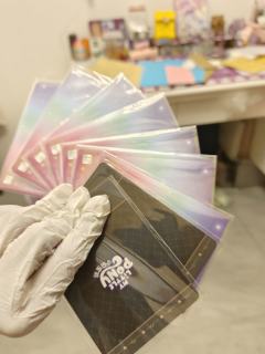 嘻嘻嘻。踩背都是别人送的。黑背那张去影一的也是别人送的，那张