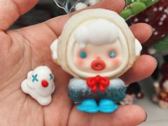 竟然年初没有拿出来好好欣赏，又到一年冬日