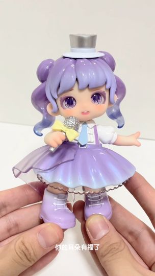 这个甜美是有点手段的..好喜欢