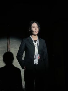 先叠甲✨《再见黎明》上车劝退:
1.喜好看本自沉的,因为文笔