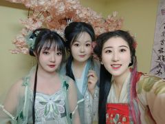 南墙一刷一脸懵逼,疯批情感本,感觉疯批大于情感。颜如玉纯纯被