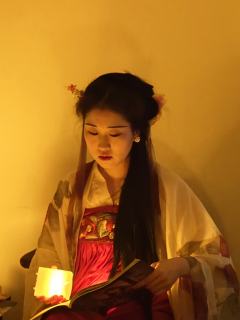 南墙一刷一脸懵逼,疯批情感本,感觉疯批大于情感。颜如玉纯纯被