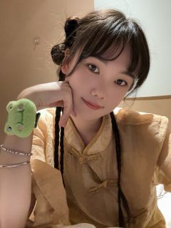 “是的,女孩儿也可以成为英雄,没有男人拯救过我。其实,女人
