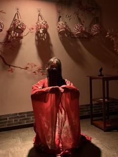 流萤,跨越千年也不过点点流萤。你可愿踏过两千年的历史烟尘,成