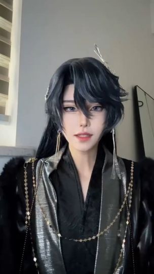 11.17摆榆望舒代号鸢only我们不见不散！余票还有很多想来玩的殿下们抓紧买票嗷！周一老师的邀约！殿下快来签收哇！（双手奉上）