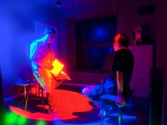 当血月再次升起，迎接我们的是死亡还是重生？一切，即将揭晓。
