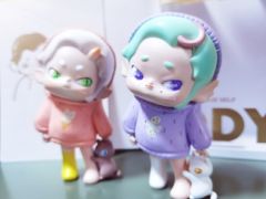我的Moody小可爱，图1是已经收到的Moody小毛衣。后面