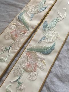 超级精致的飘带，绣花密实精美～颜色百搭～