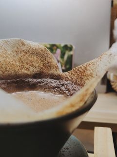 今日诸事不宜
15g豆子|小飞马3.5研磨度
94℃|四大四