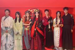 “我从来不知何为国,我只知道阿珂娜为家。只是因为你说过,你会