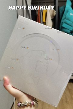 5555真的爱了。男朋友送的生日礼物，真的有心了！
本来前两