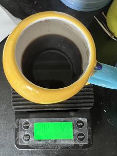 风味：黑巧克力坚果可可面包杏仁。
这款用摩卡壶作业是咖啡味道