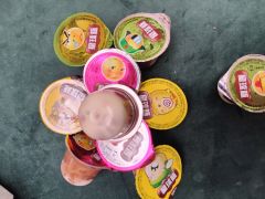 顾飞星，你愿意嫁给我吗？
那天，倒在地上沉默的神明再也没有做