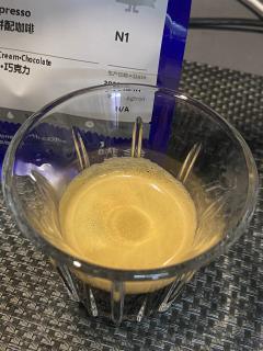 端了苦咖大窝。
风味描述：烤榛果 奶油 巧克力
个人感受：首