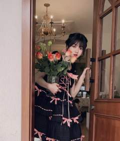 塔莉黑粉jsk来参赛啦!
👗:Bears Dinner
