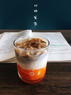 跟风买的，那一阵闪萃真的很火，主要办公室喝咖啡用这个可太方便