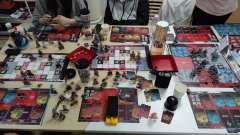 《破界》一周年啦，身边朋友都二刷三刷六刷《灵校》了，抵制住各