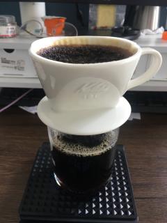 朋友给的云南卡蒂姆的豆子，以前没喝过，很好奇想试一试。下午学